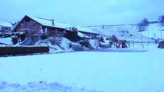 Voilà Valeyres, Montagny et Grandson en allemand...