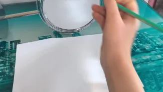 Vidéo de correction, sur le dessin des parties du visage (autoportrait)