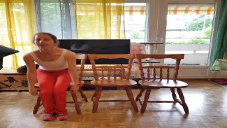 Gym avec trois chaises