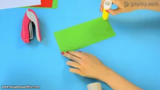 Chenille porte-crayons