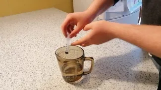 situation numéro 2 compression de l'eau liquide étape 6