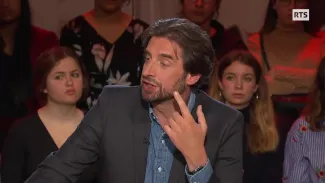 Extrait 4 : « le face à face Moccie vs Herbert » 
