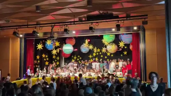 Soirées scolaires Moudon -  Préparation pour le chant final