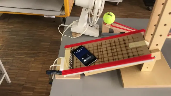 La machine de Rube-Goldberg des OCOM TM et Technologie 10H