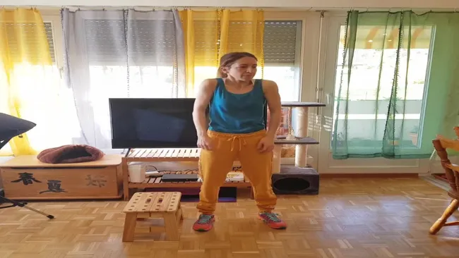 Gym avec un tabouret