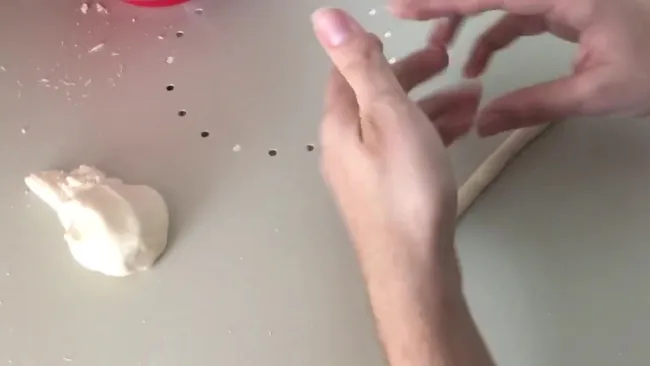 Exemple modelage pieuvre et chenille
