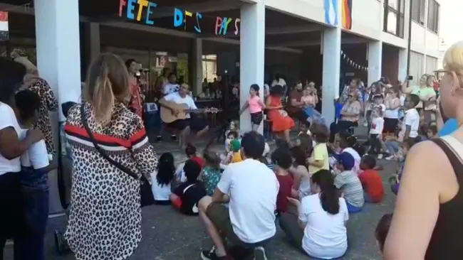 14 mai 2022 : fête des pays prestation musicale 1