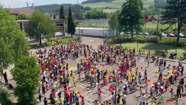 Lâcher de ballons du 50 ème bât A