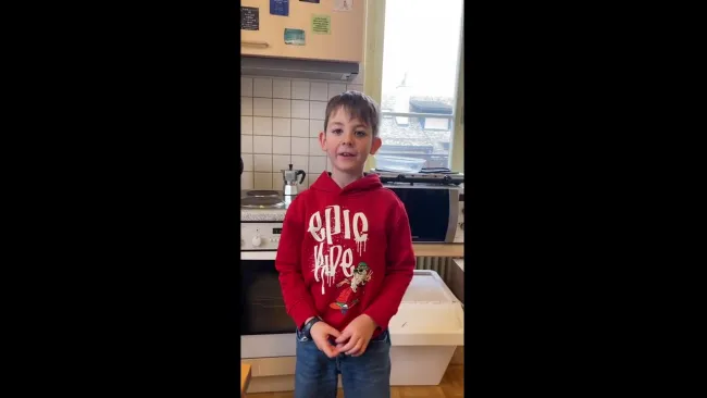 Tom - se présenter