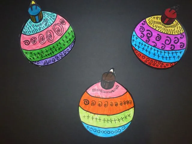 Quatre saisons et boules de Noël