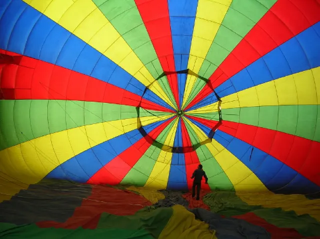 Premier envol avec 4 poèmes sur le thème de la montgolfière