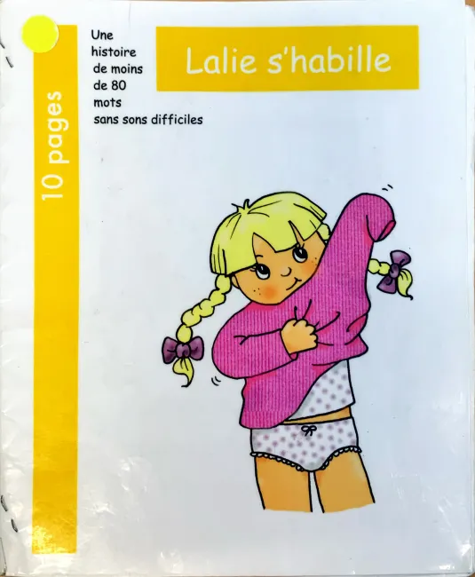 Lalie s'habille